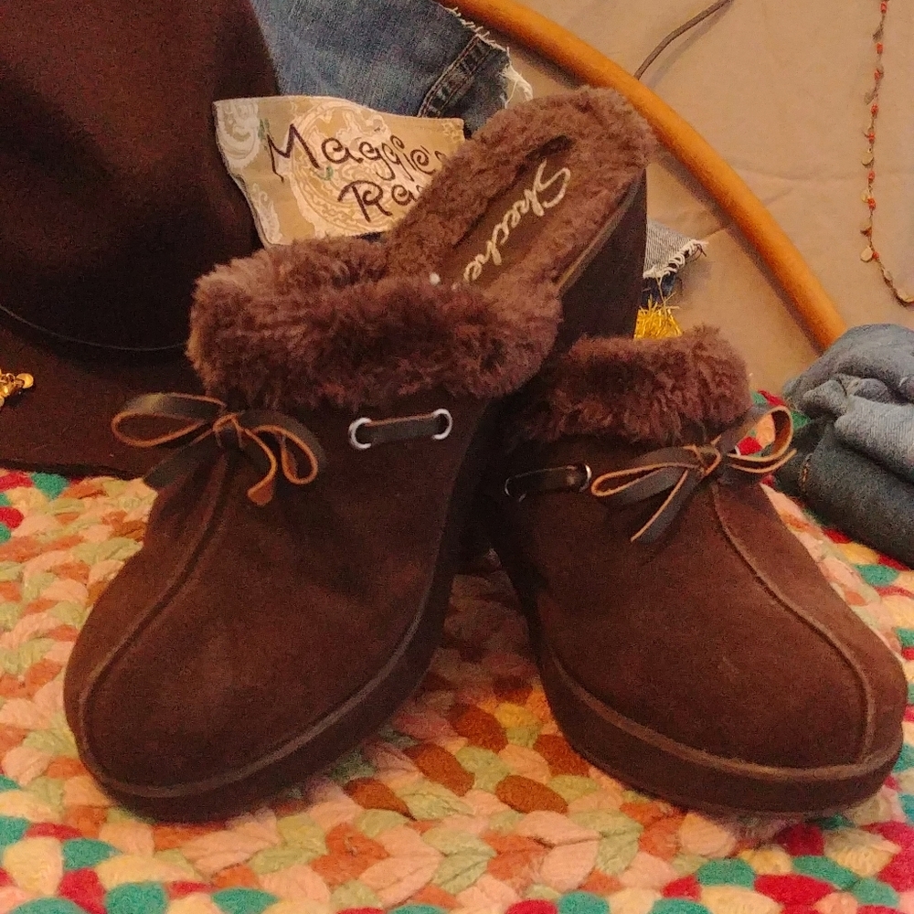Sketchers heeled clog mules